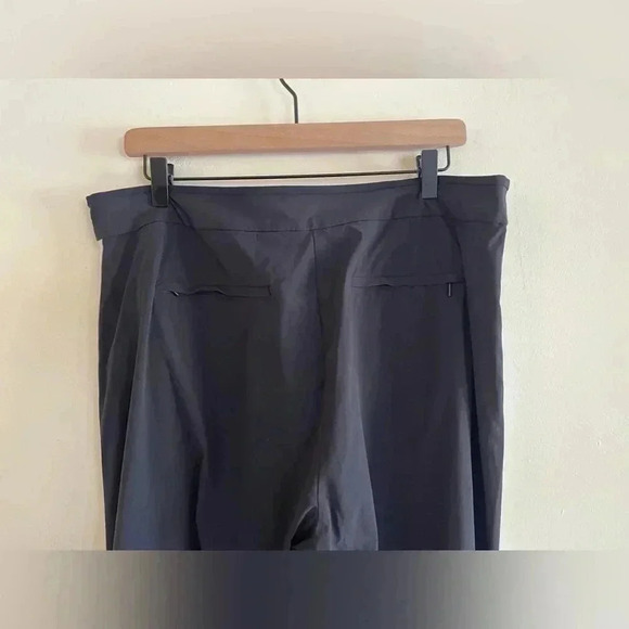 Athleta Luxe Gramercy Track Snap Leg Pants - Picture 8 of 16